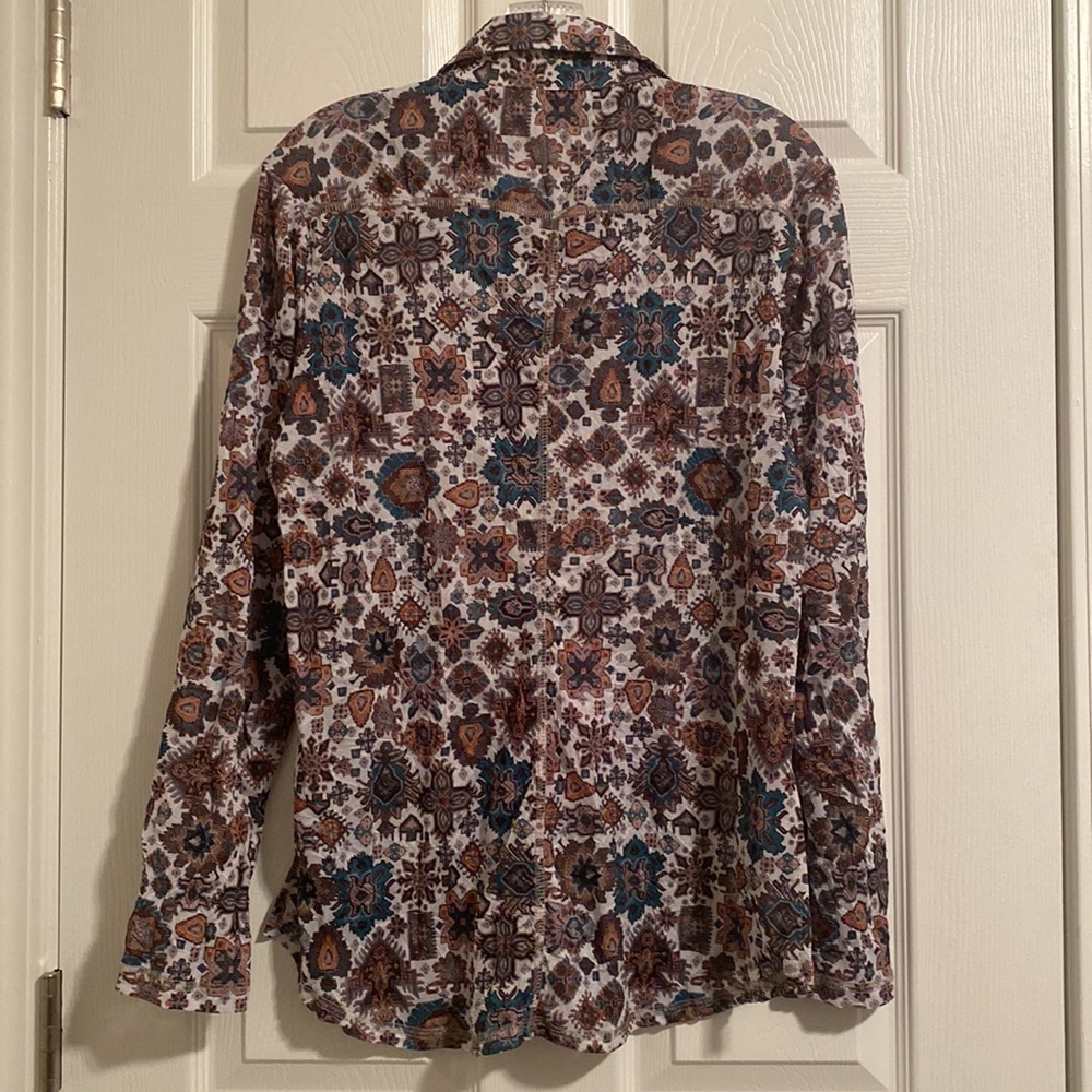 Sno Skins Printed  Button Shirt  Size M - Picture 3 of 8